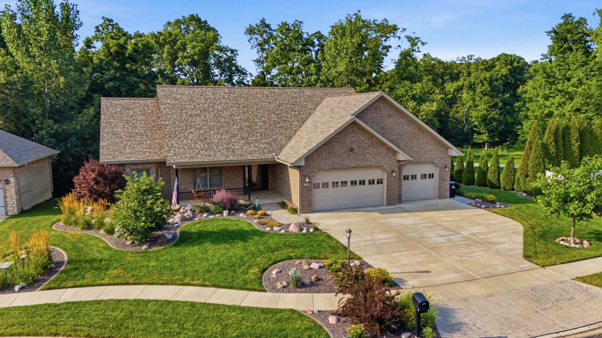 Autumn Ridge, Washington - real estate photography by Aerial MG