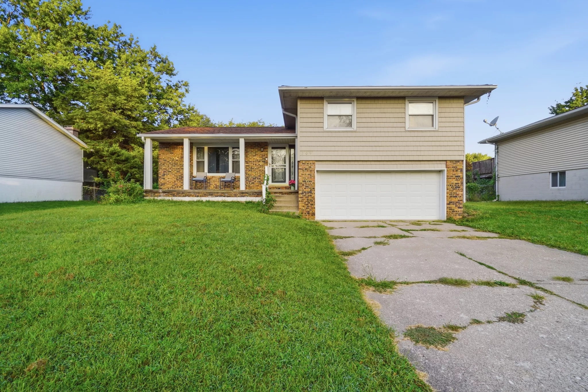 Juniper, East Peoria - real estate photography by Aerial MG