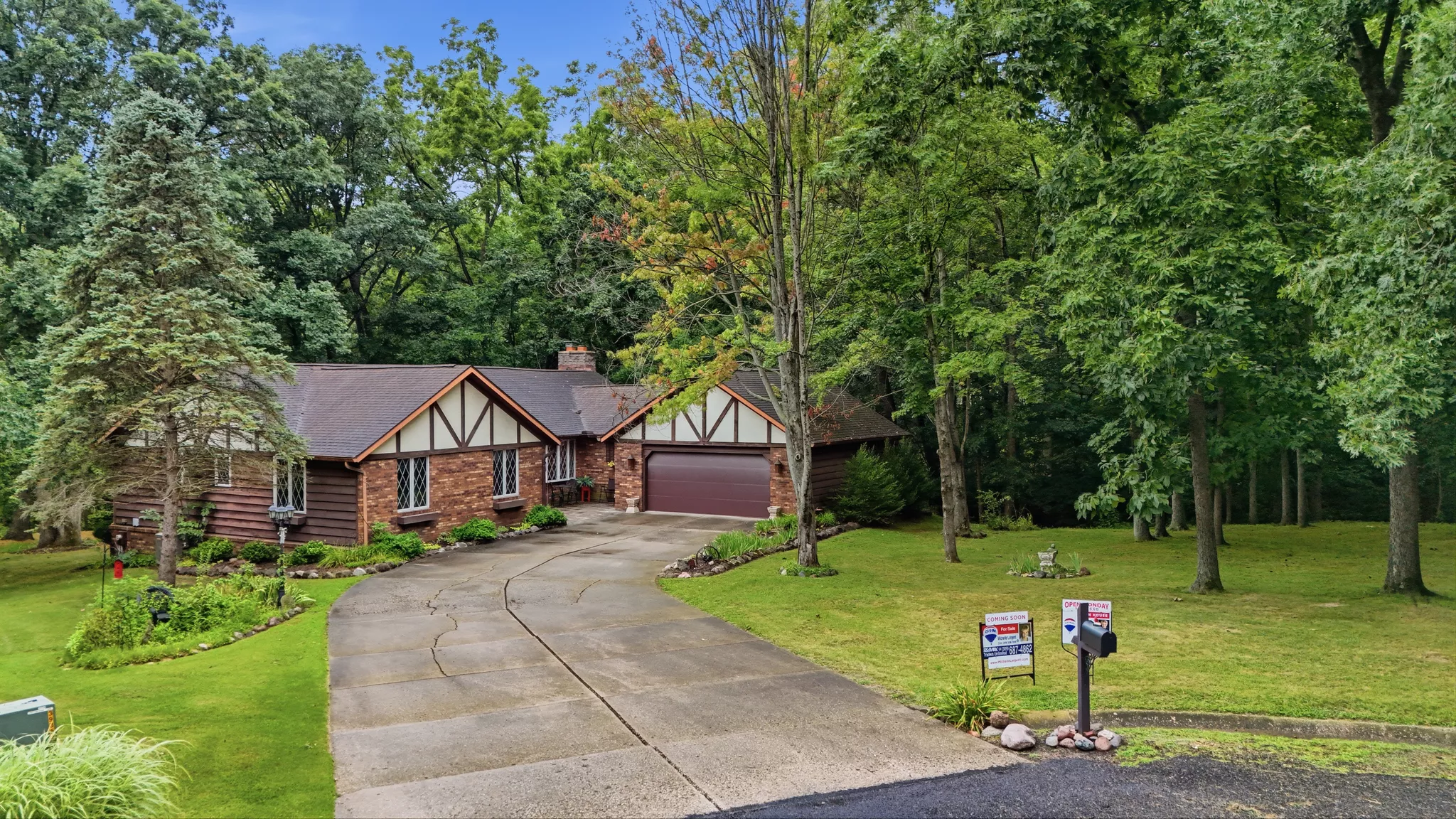 N Dogwood Ln, Brimfield - real estate photography by Aerial MG