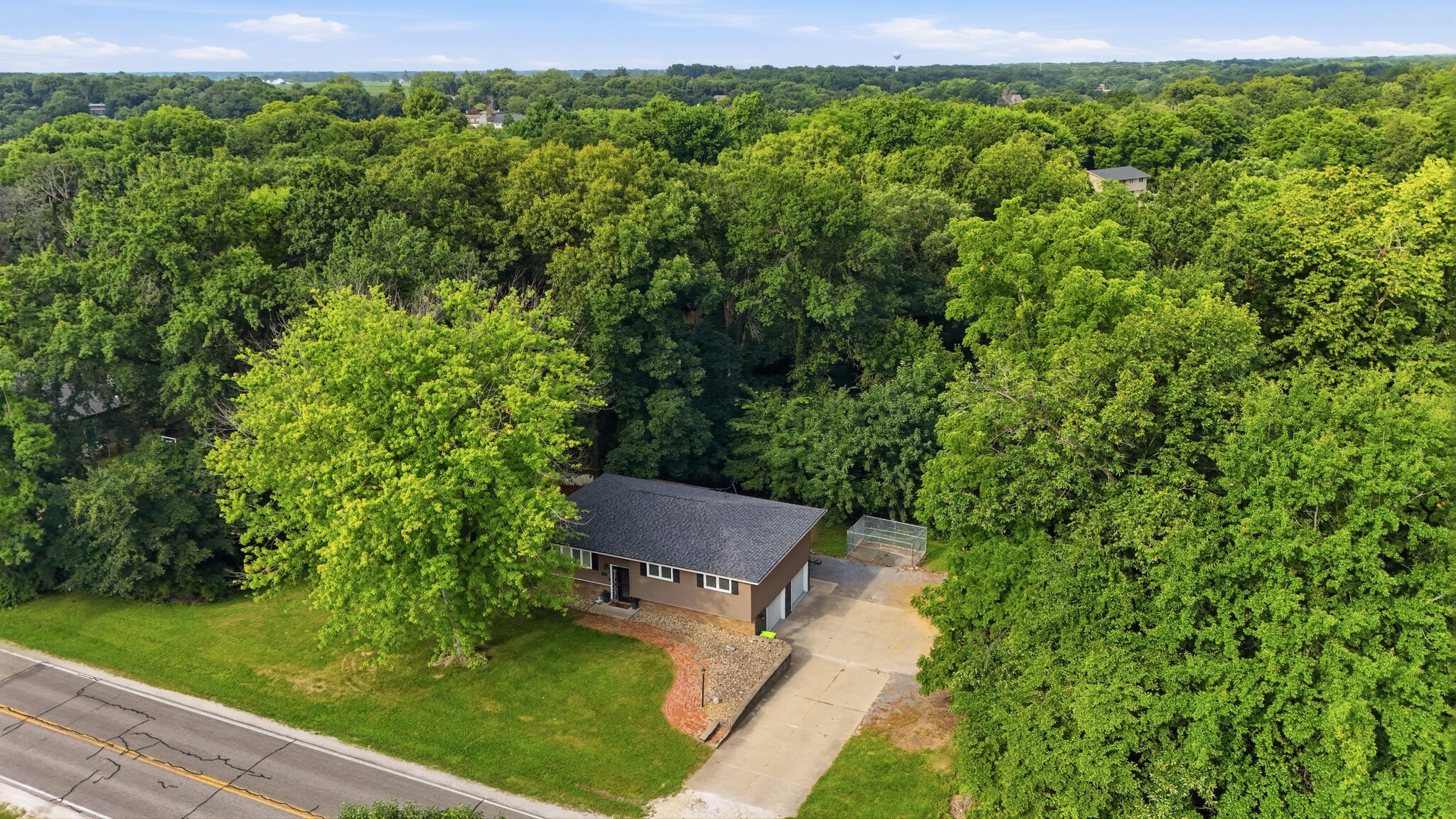 W Camelot, Mapleton - real estate photography by Aerial MG