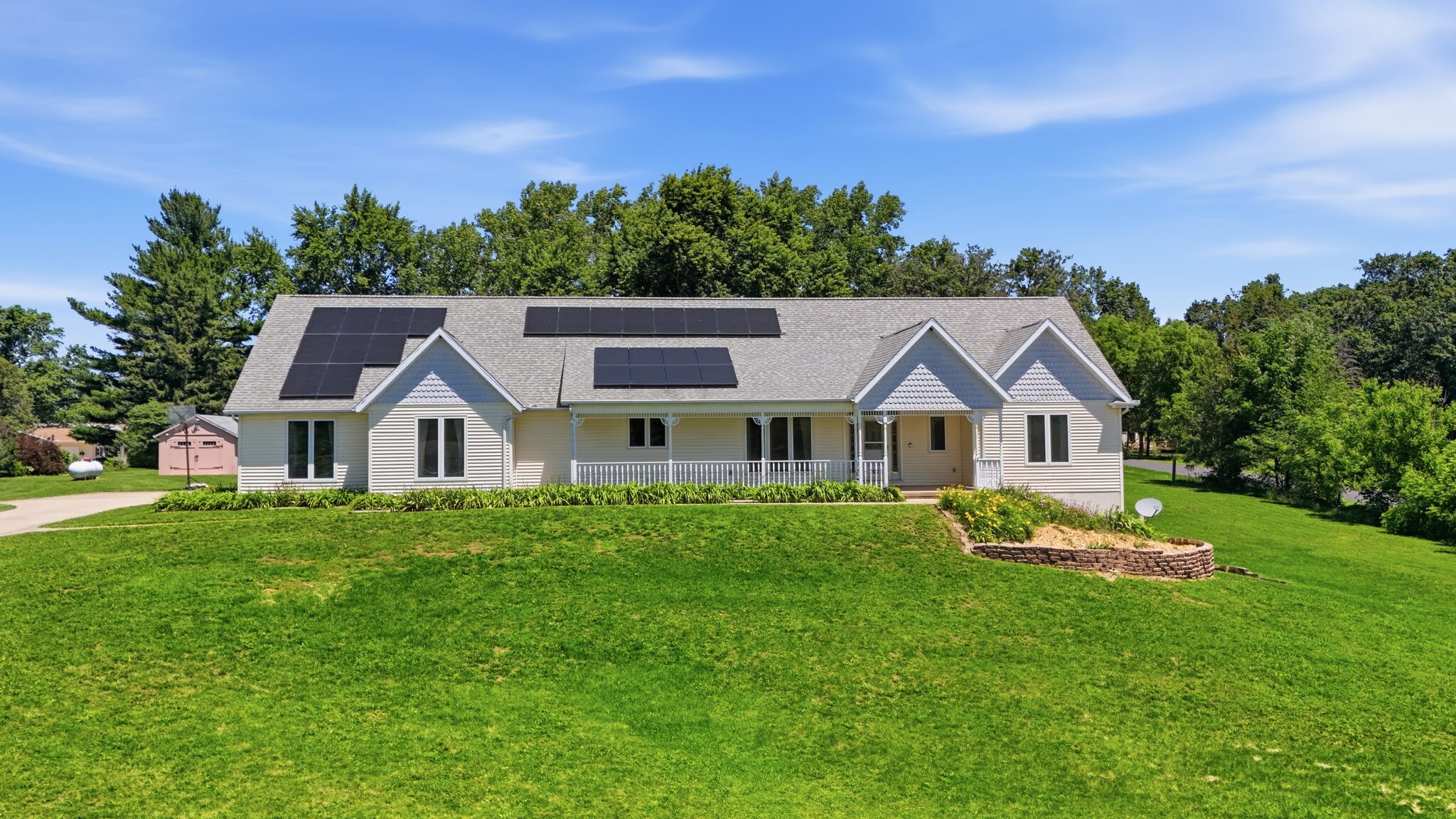 W Rosewood, Edwards - real estate photography by Aerial MG